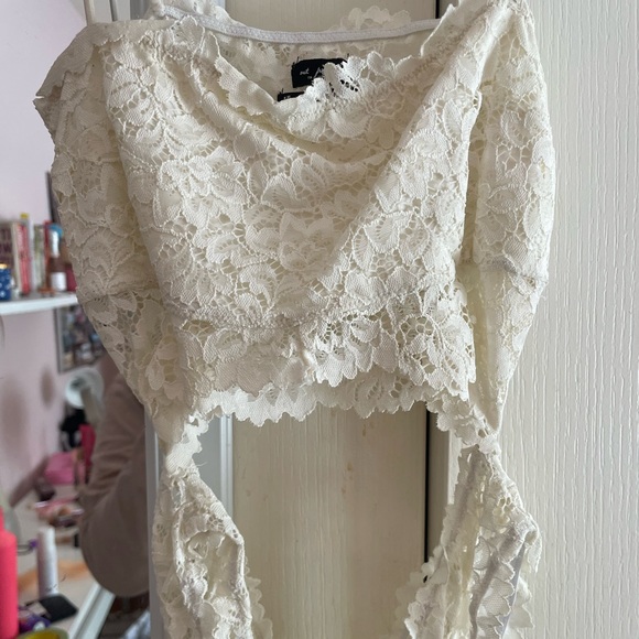 AS SEEN ON HAILEY BIEBER!! Urban Outfittets  lace cutout bodysuit - Picture 3 of 3